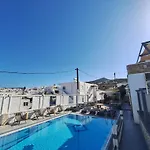 Markos Village Ξενοδοχείο